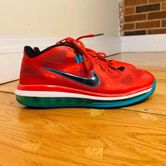 Nike Other - 2012 Nike Lebron 9 IX Low Liverpool Football Club